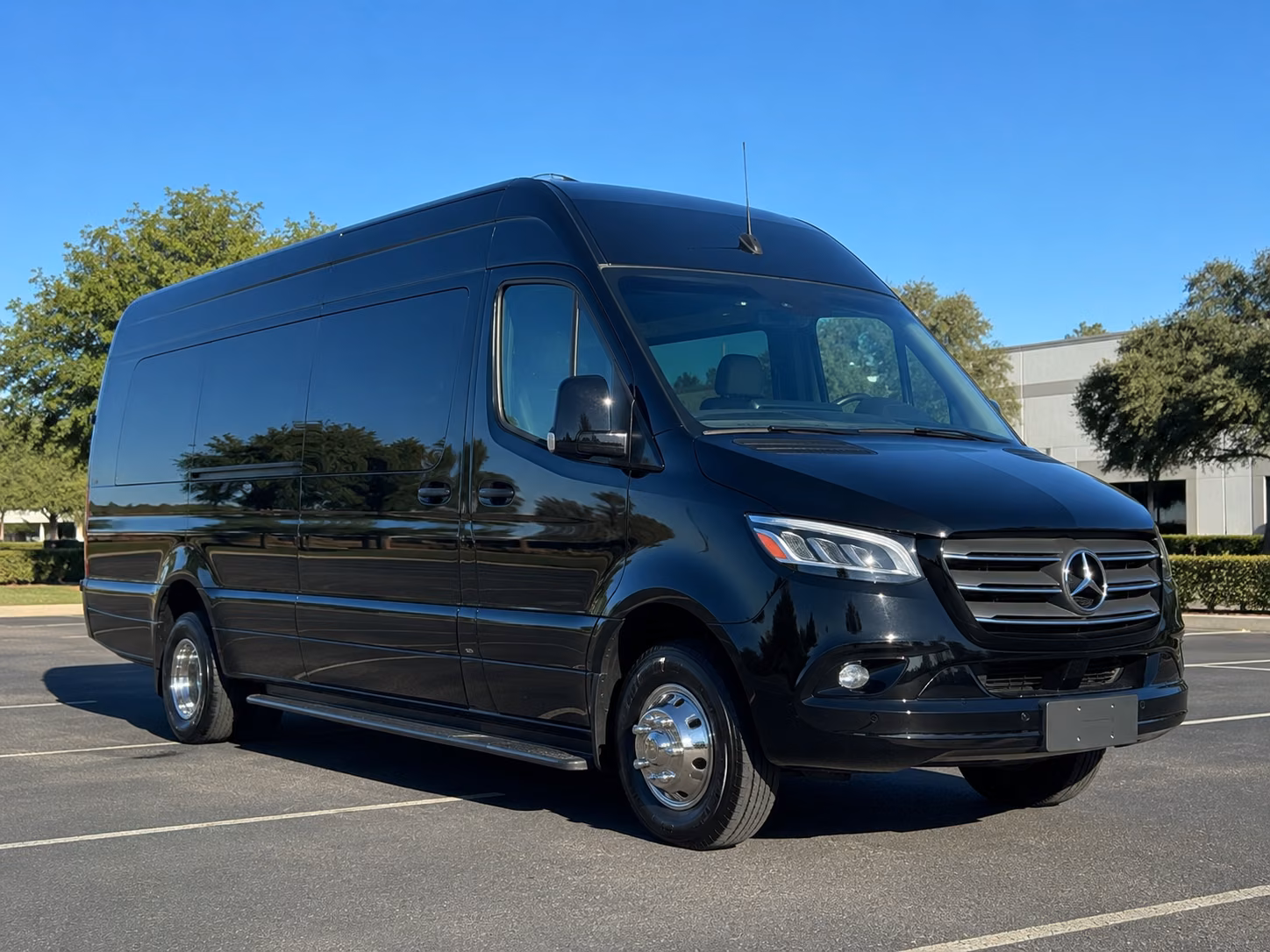 12 passenger sprinter van