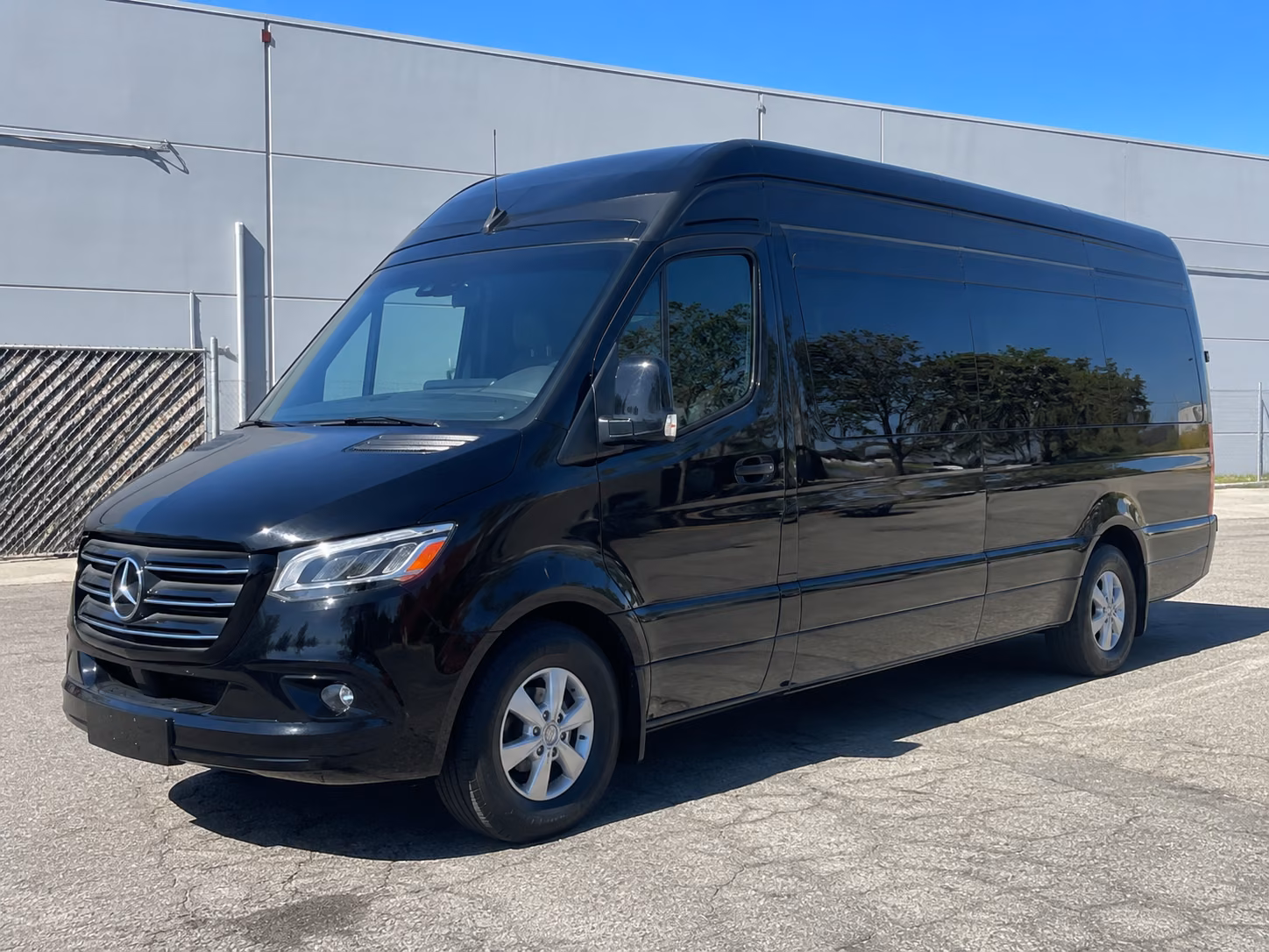 20 passenger sprinter van