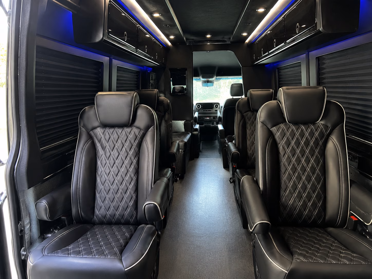 find the perfect transportation for your next corporate event 1