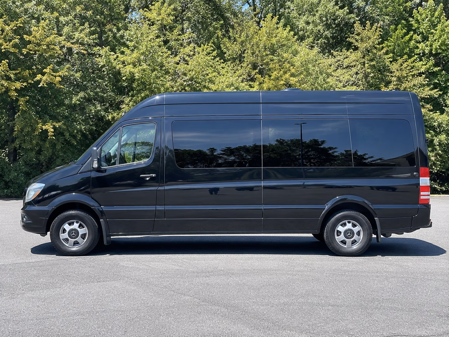 find the perfect transportation for your next corporate event 2