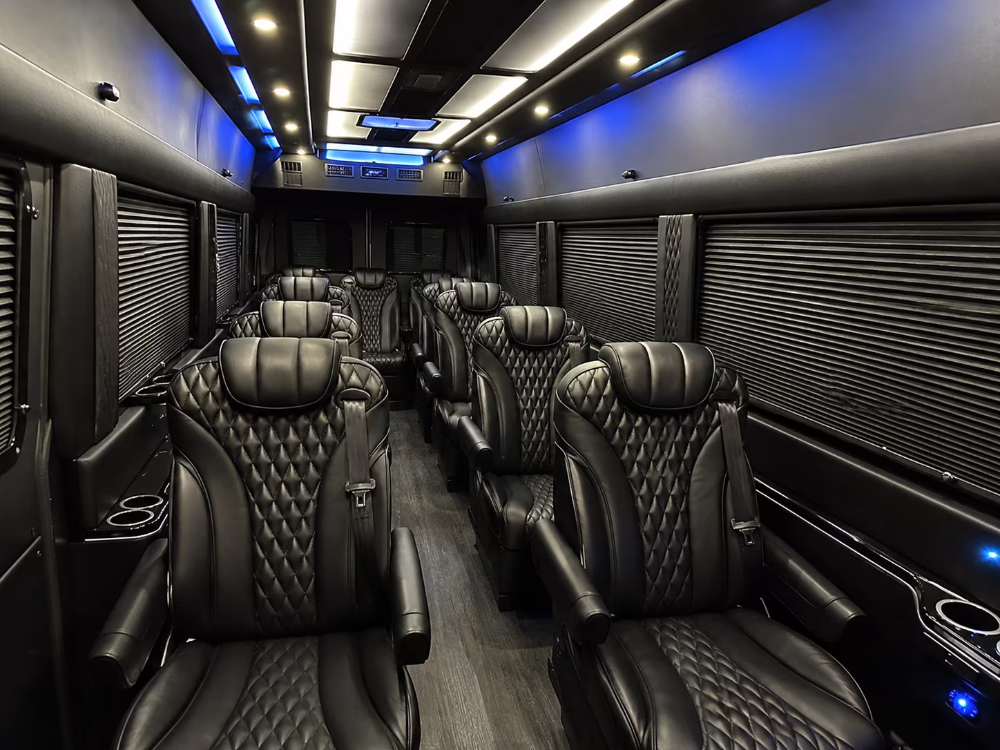 thornton 10 passenger sprinter van inside